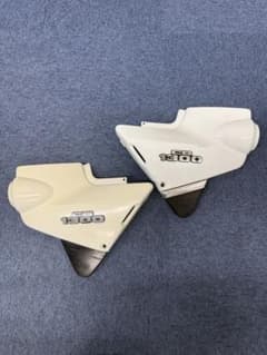 CB1300sf sc40 サイドカウルのサムネイル