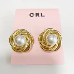 ツイストパールピアス　GRL グレイルのサムネイル