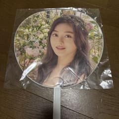 TWICE うちわ バラ売り⭕️ TWICE うちわ Fantasy Park - メルカリ