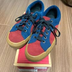 vans スニーカーのサムネイル