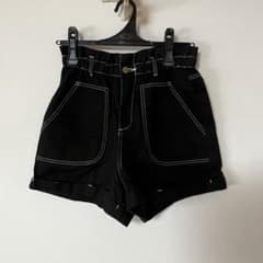 ショートパンツ　黒デニム　ショーパン　　Mサイズ　ウエストゴムのサムネイル