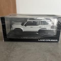 トヨタ ランドクルーザー 250 ミニカー 1/30スケールのサムネイル