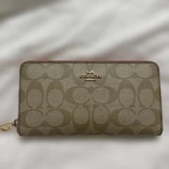 COACH シグネチャー ラウンドファスナー長財布 ピンクのサムネイル