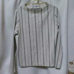 オペーク☆新品 トップスのサムネイル
