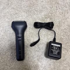 Panasonic メンズ電気シェーバー 充電器付き(ジャンク品)のサムネイル