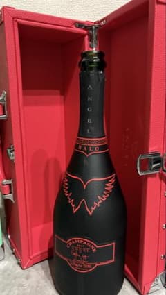 ANGEL CHAMPAGNE HALO 赤 空き瓶 専用ケース付きのサムネイル