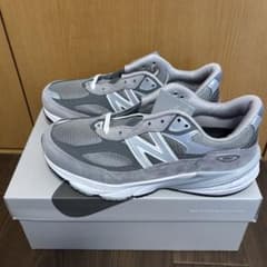 New Balance 990 V6 4Eグレーのサムネイル