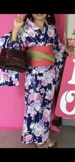 ガースー様専用  浴衣と作り帯のセットのサムネイル