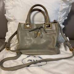 PRADA プラダ  ハンドバック　ショルダーバックのサムネイル