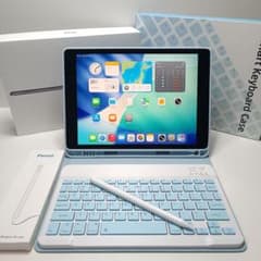 iPad 第8世代 Wi-Fi 128GB ケースとキーボード、タッチペン - メルカリ