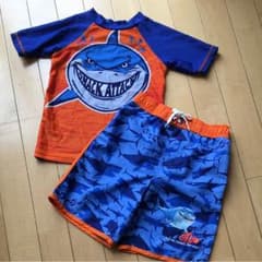 なお様専用ページラッシュガード 水着セット☆美品のサムネイル
