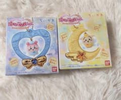 【みっつー様専用】ちいかわ ジュエリースイングチャーム 古本屋　うさぎのサムネイル
