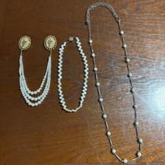 パールと金属のネックレスセットのサムネイル