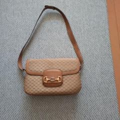 GUCCI ベージュ GGパターン ショルダーバッグのサムネイル