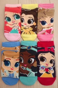 【新品未使用】ディズニー プリンセス 靴下 15～20cmのサムネイル