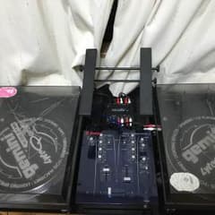 ターンテーブルセット DJ レコードのサムネイル