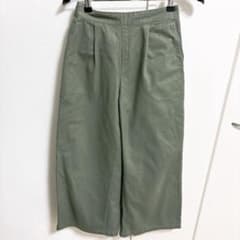 オリーブグリーン ワイドパンツのサムネイル