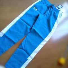 新品 UNDER ARMOUR トレーニングパンツ YLG