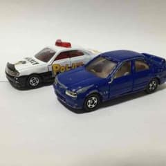 ☆値下げ中☆  トミカ 絶版 日産プリメーラ＆セドリック セット(傷等あり)のサムネイル