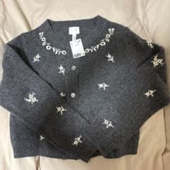 2026年秋物　H&M 花柄刺繍 長袖カーディガン グレーのサムネイル