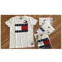 TOMMY JEANS Tシャツのサムネイル