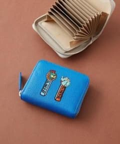 イアパピヨネ「PEZ×perche×ear」コラボジャバラ折り財布 ブルー イアパピヨネ「PEZ×perche×ear」コラボジャバラ折り財布 ブルー - メルカリ