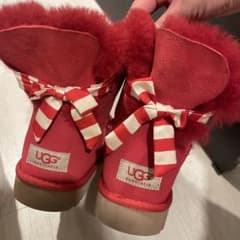 ボーダー色が可愛い、UGGのサムネイル
