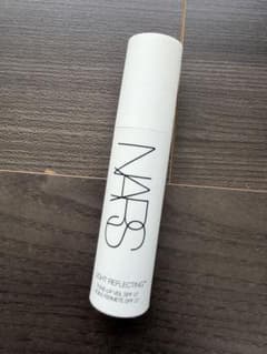 NARS ライト リフレクティングトーンアップヴェール SPF 27 30mLのサムネイル