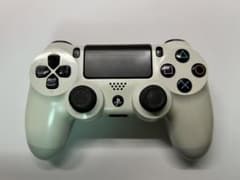 ホワイト DualShock 4 コントローラー　ジャンクのサムネイル