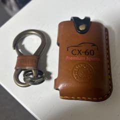 伊の蔵レザーキーケース CX-60 カラビナキーホルダーR付き - メルカリ