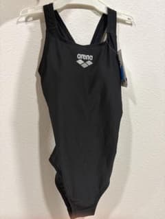 タグ付き新品 arena アリーナ 競泳水着 ブラックのサムネイル