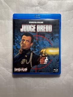 【美品】　新品同様　ジャッジドレッド　ブルーレイ　Blu-rayのサムネイル