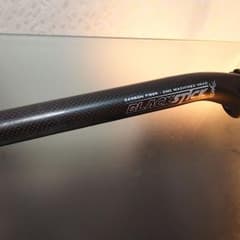 デダ シートポスト 27.2 カーボンのサムネイル