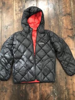 mont-bellキッズ150cm リバーシブルダウンのサムネイル
