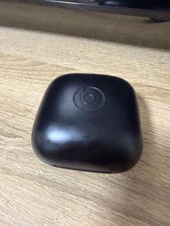 Beats ワイヤレスイヤホン 本体のサムネイル