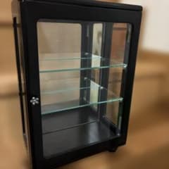 木製卓上ガラスディスプレイケース ブラック　アンティーク　丸い角のフォルム　鏡張 木製卓上ガラスディスプレイケース ブラック アンティーク 丸い角の