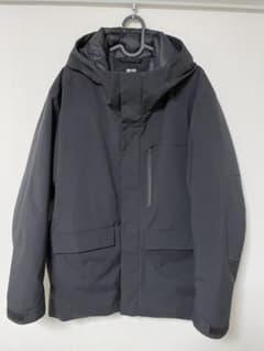 UNIQLO ハイブリッドダウンパーカ (ブラック・Lサイズ)のサムネイル