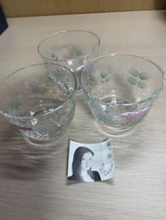 菊川怜　コップ　レトロ