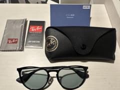 【最終値下げ】Ray-Ban RB3539 Erika Metalのサムネイル