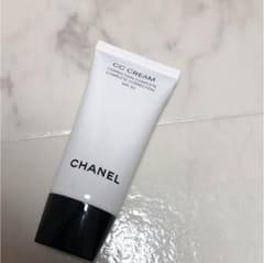 CHANEL CCクリーム 20 ベージュのサムネイル