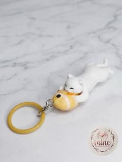 H-1 シロ 猫釣れました。 めじるしアクセサリーのサムネイル