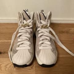 アディダス　バスケットシューズ　デリック・ローズ