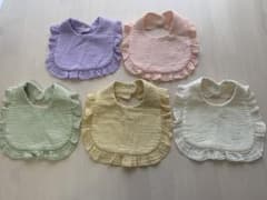 スタイ 防水 吸水性 フリル 6重ガーゼ パステルカラー 女の子 ベビー服のサムネイル