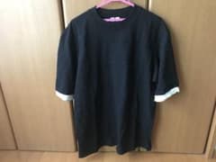 ユニクロユー tシャツのサムネイル