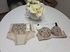 fufu Beauty Back Bra ショーツセット C75 タグ付き未使用のサムネイル