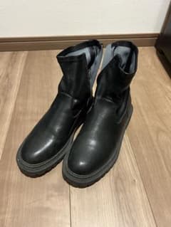 ブラックジッパーブーツのサムネイル