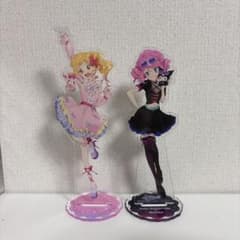 アイカツスターズ　虹野ゆめ　桜庭ローラ　サンリオ アクリルスタンドのサムネイル