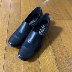 新品FeelaFeel ブラックスリッポン ヒール5cmのサムネイル
