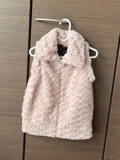 美品☆ピンクボアベスト☆110サイズのサムネイル