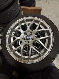 BMW純正 19インチ ホイール＋スタッドレスタイヤ 4本セットのサムネイル